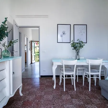 Amelia's Relax & Green * Sant'Anna (Liguria)
