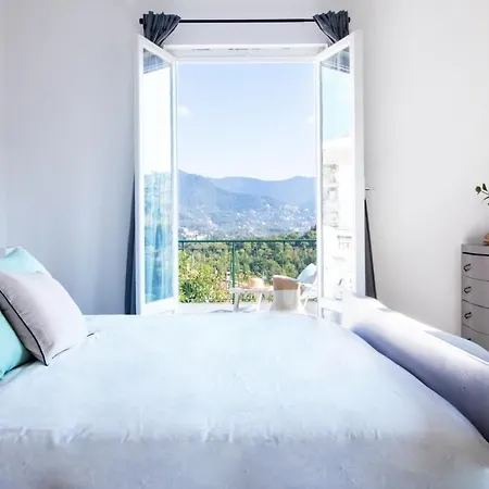 Amelia's Relax & Green Apartment *